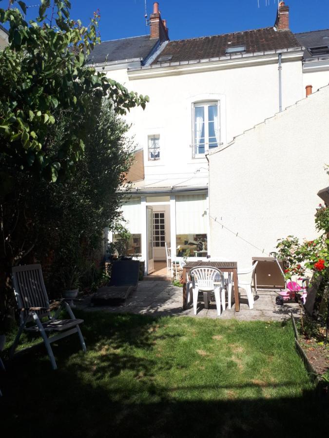 La Maison D'Hotes De Constance เลอม็องส์ ภายนอก รูปภาพ
